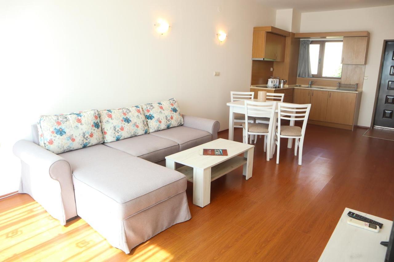 White Coast Beach Apartments カヴァルナ エクステリア 写真